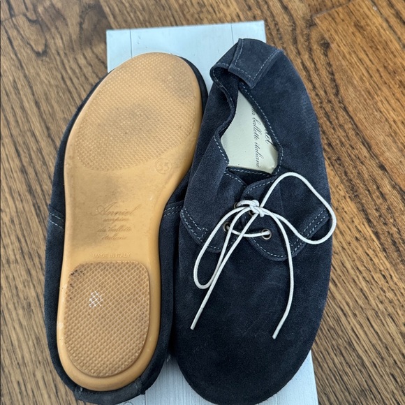 Anniel Black Suede Flats - Picture 6 of 6